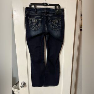 Women's SILVER Jeans SIZE 14/32 Length -bootcut-